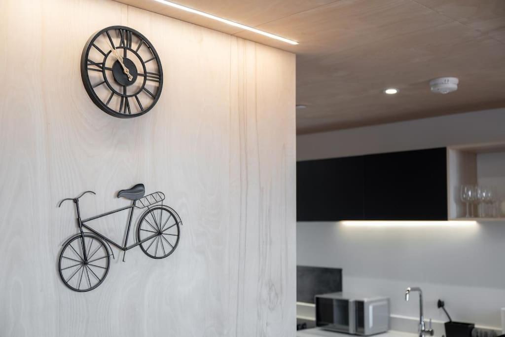 Luxury Stylish Apartment Central Манчестер Экстерьер фото